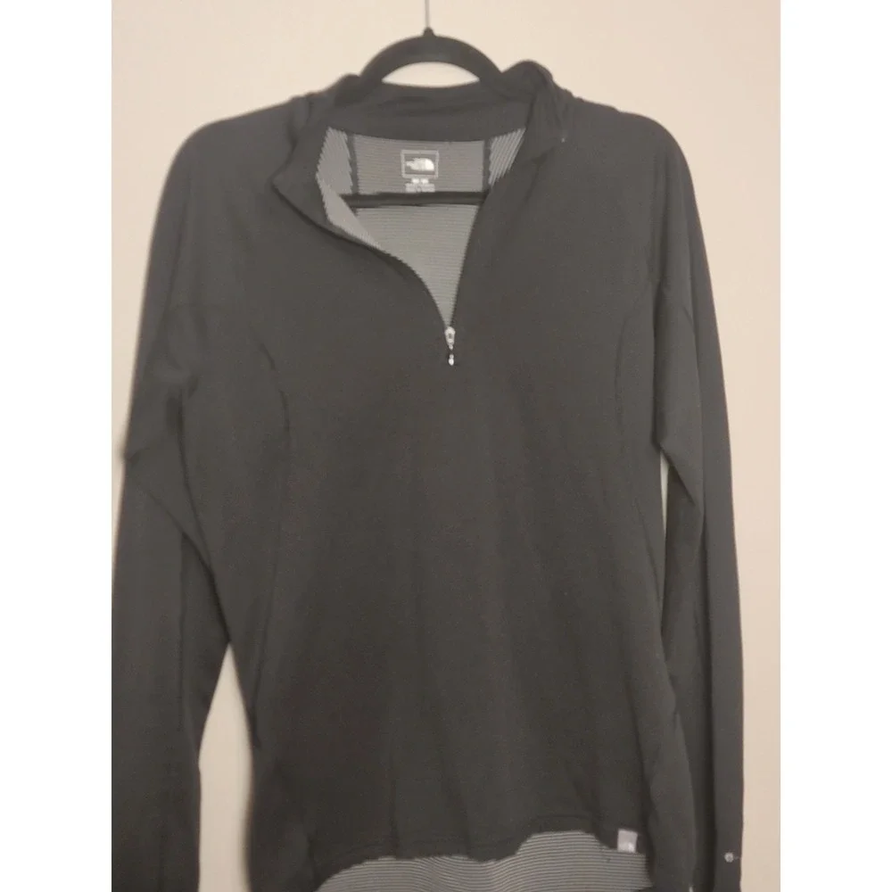 The North Face Men's Medium Black Quarter Zip Fleece Pullover Lightweight Jacket